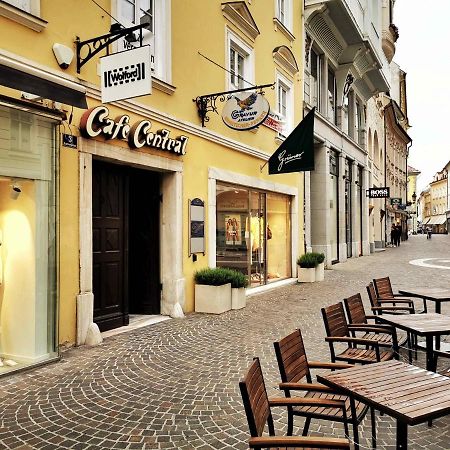 Ferienwohnung Himmelberg 80M2 In Der Altstadt Und Toll Fuer Familien 클라겐푸르트 외부 사진
